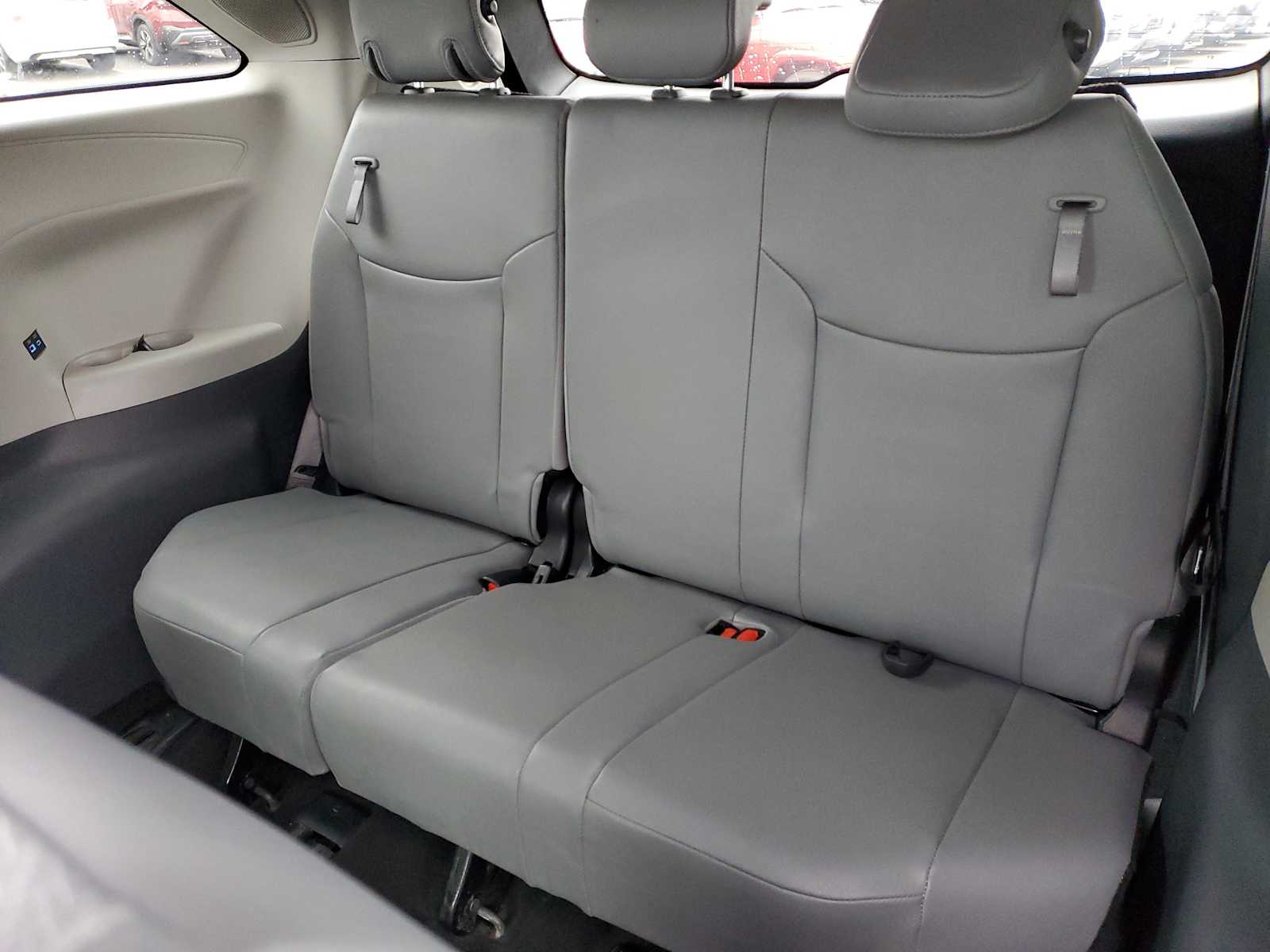 Thumbnail: 2024 Toyota Sienna - 14