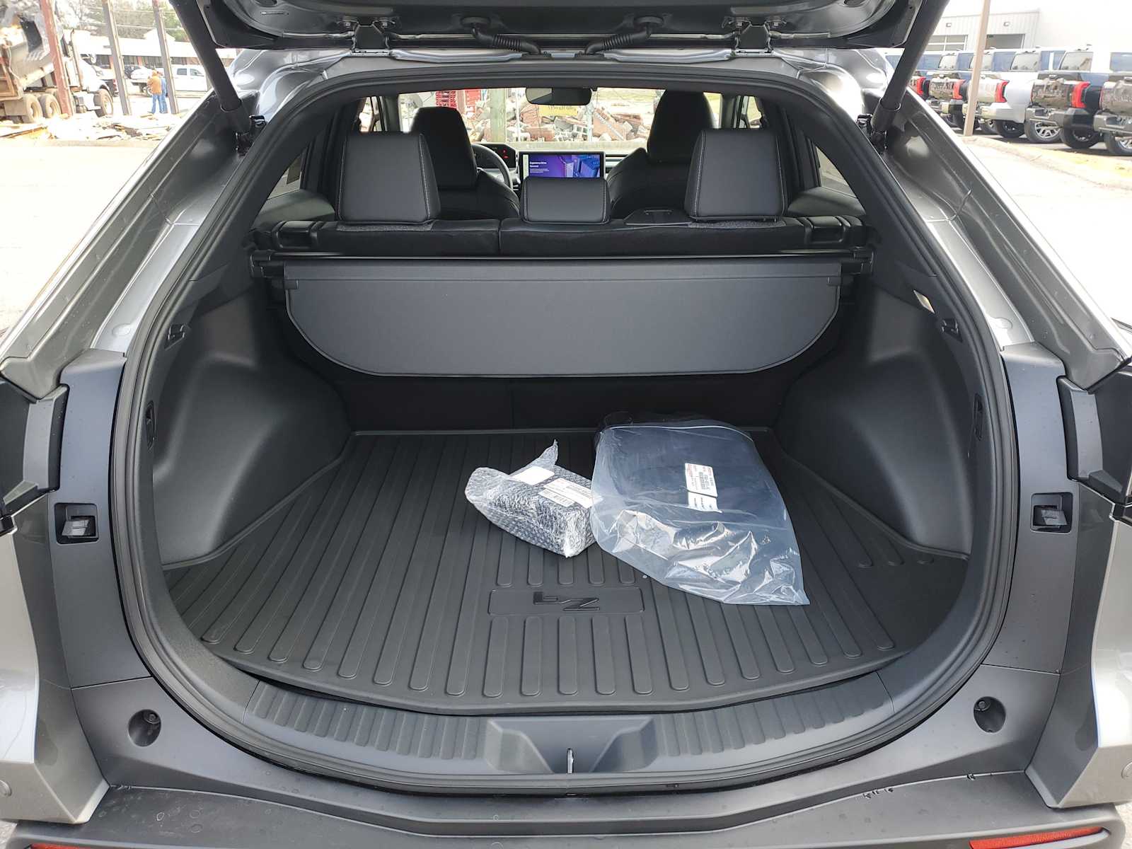 Thumbnail: 2026 Toyota bZ - 9