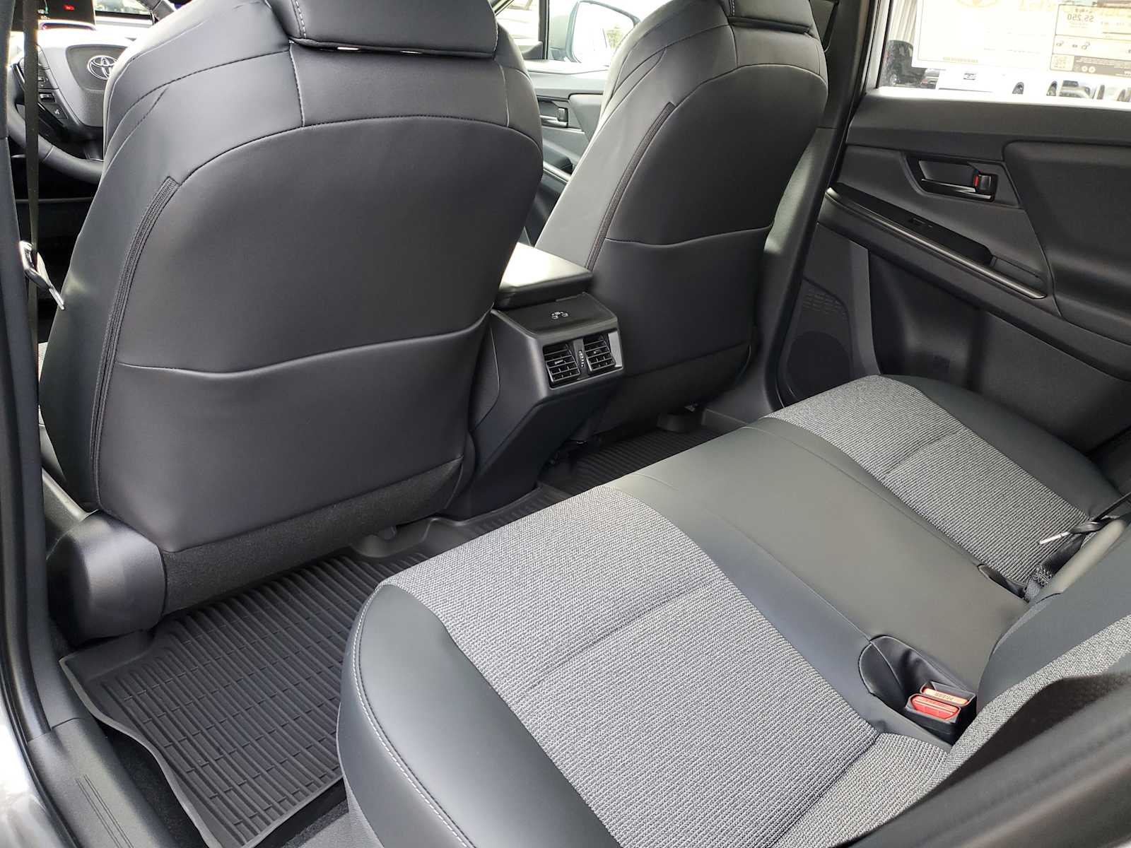 Thumbnail: 2026 Toyota bZ - 14