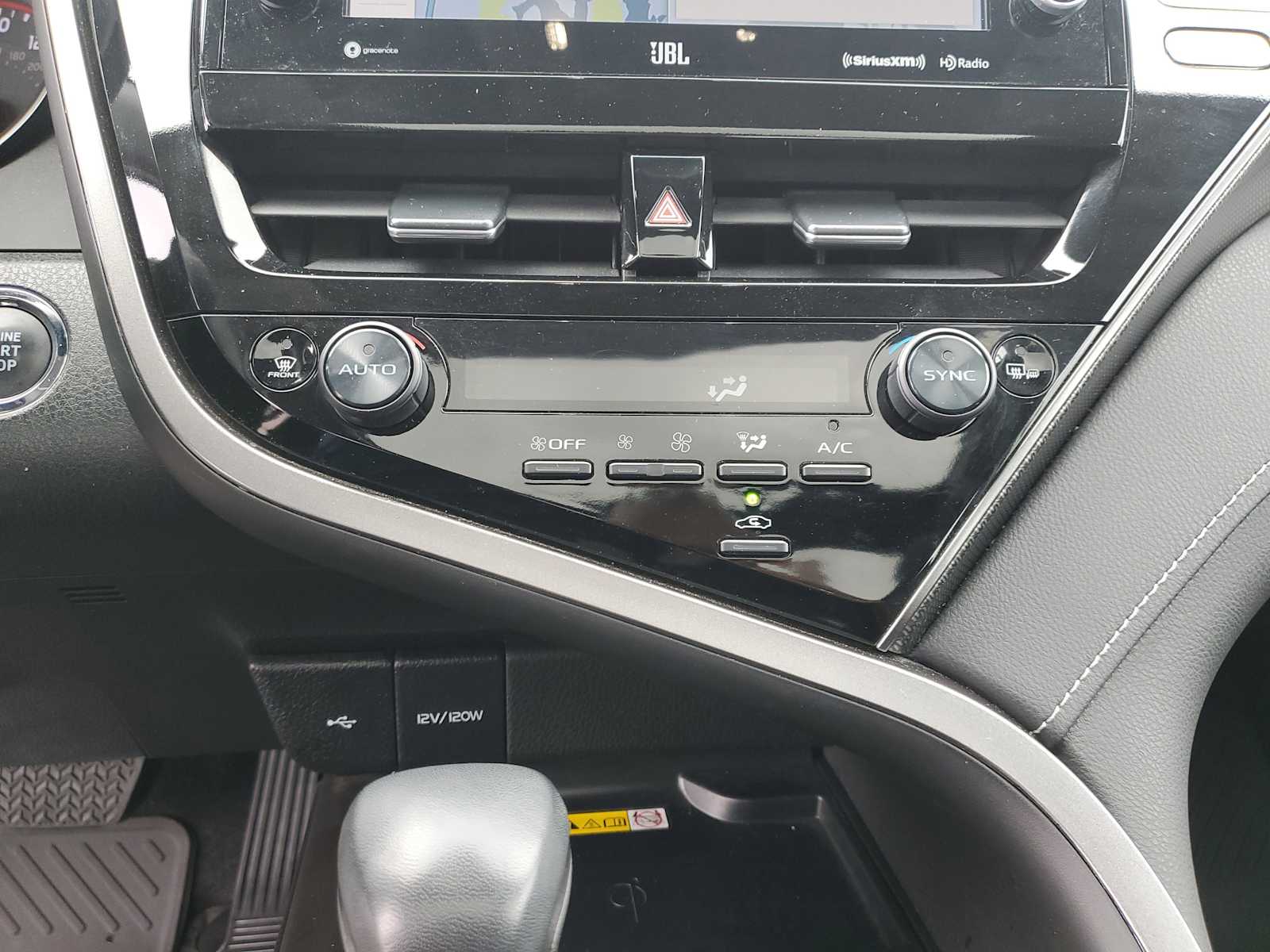 Thumbnail: 2022 Toyota Camry - 28