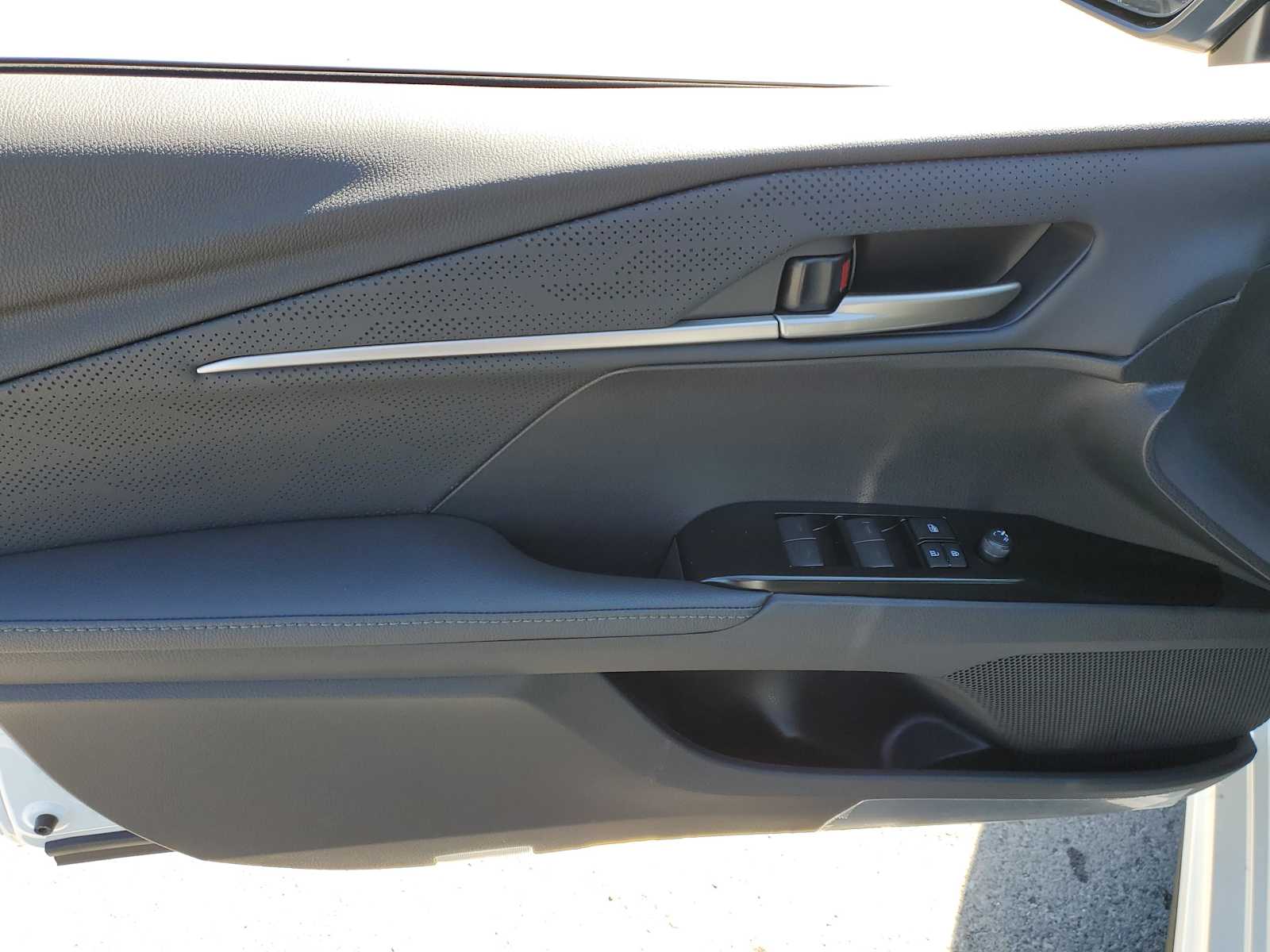 Thumbnail: 2026 Toyota Camry - 15