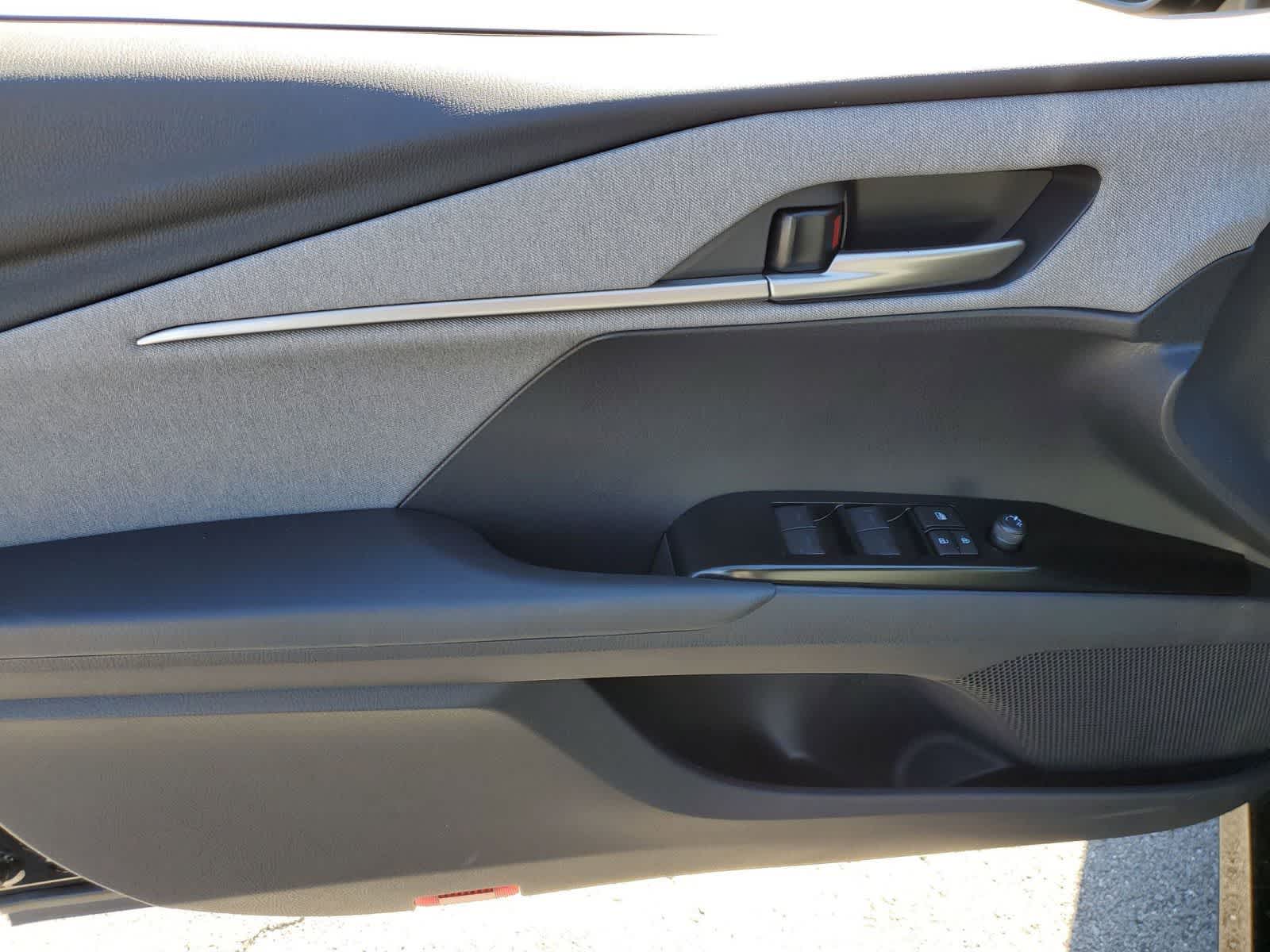 Thumbnail: 2026 Toyota Camry - 15