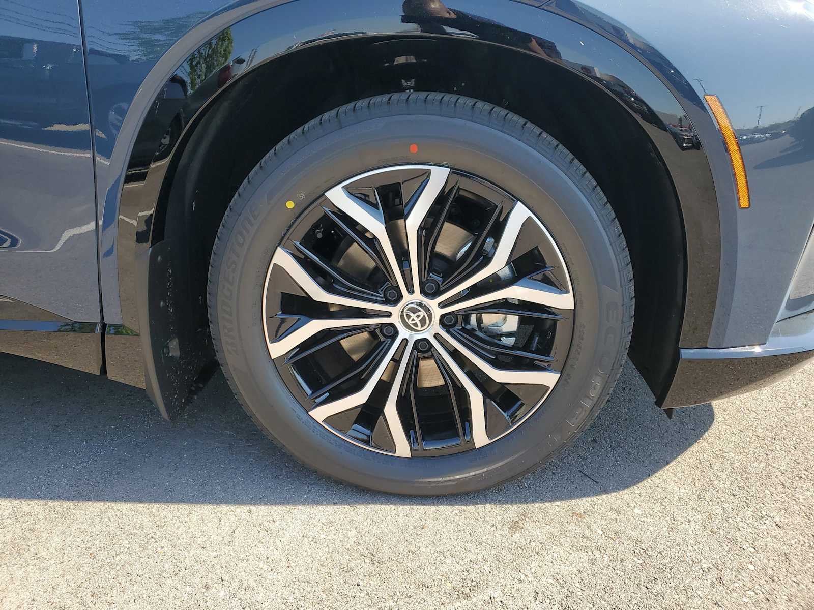 Thumbnail: 2026 Toyota Crown Signia - 5