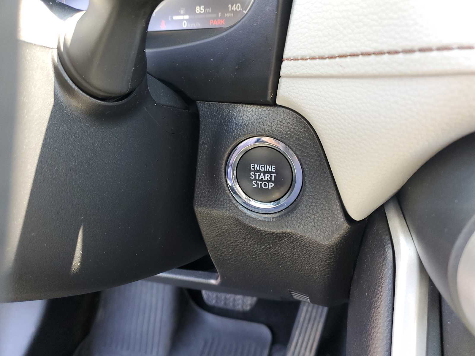 Thumbnail: 2025 Toyota RAV4 - 28