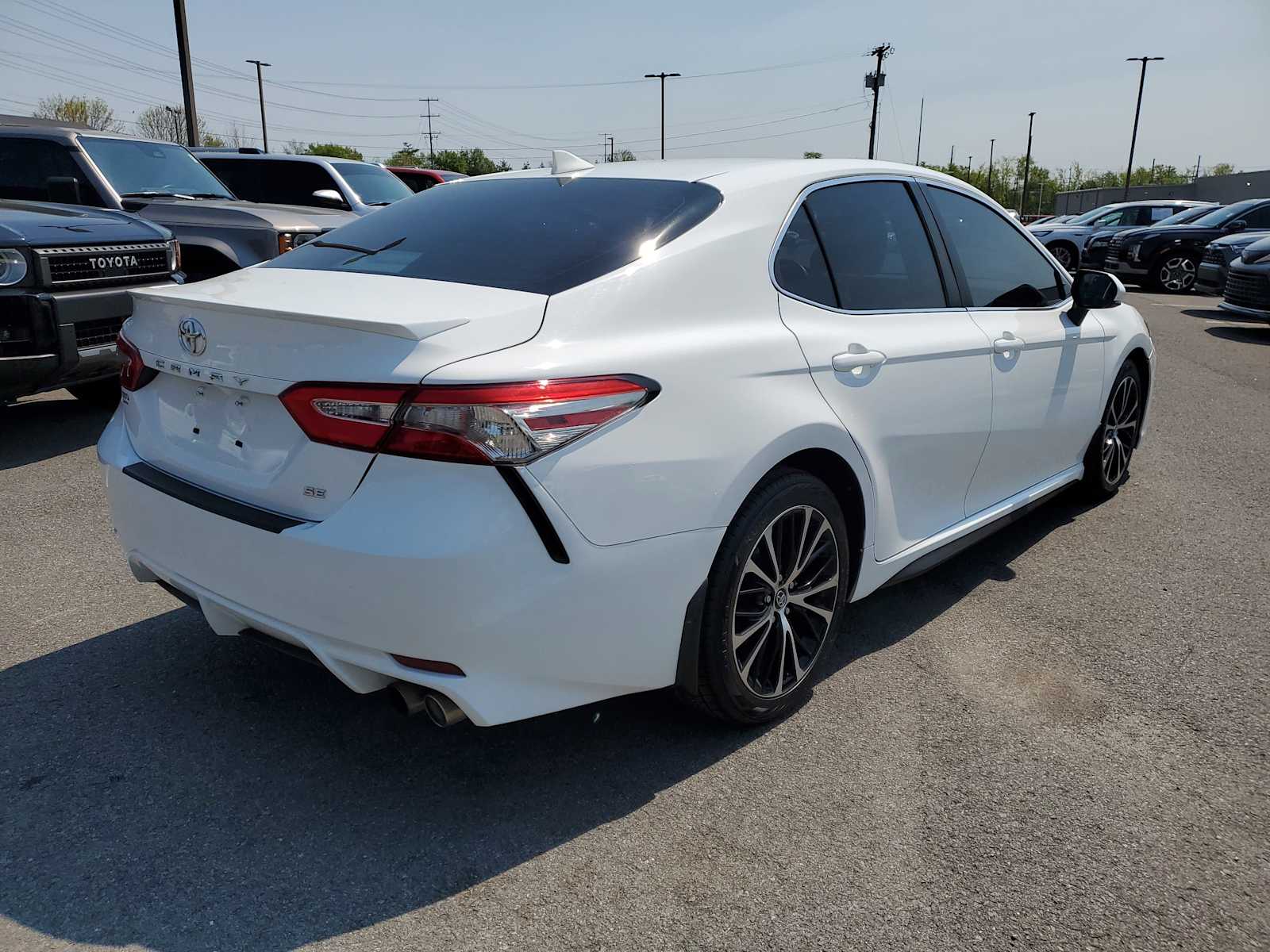 Thumbnail: 2019 Toyota Camry - 3
