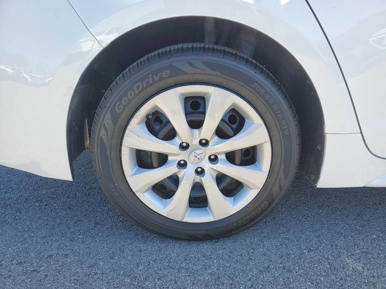 Thumbnail: 2023 Toyota Corolla - 6