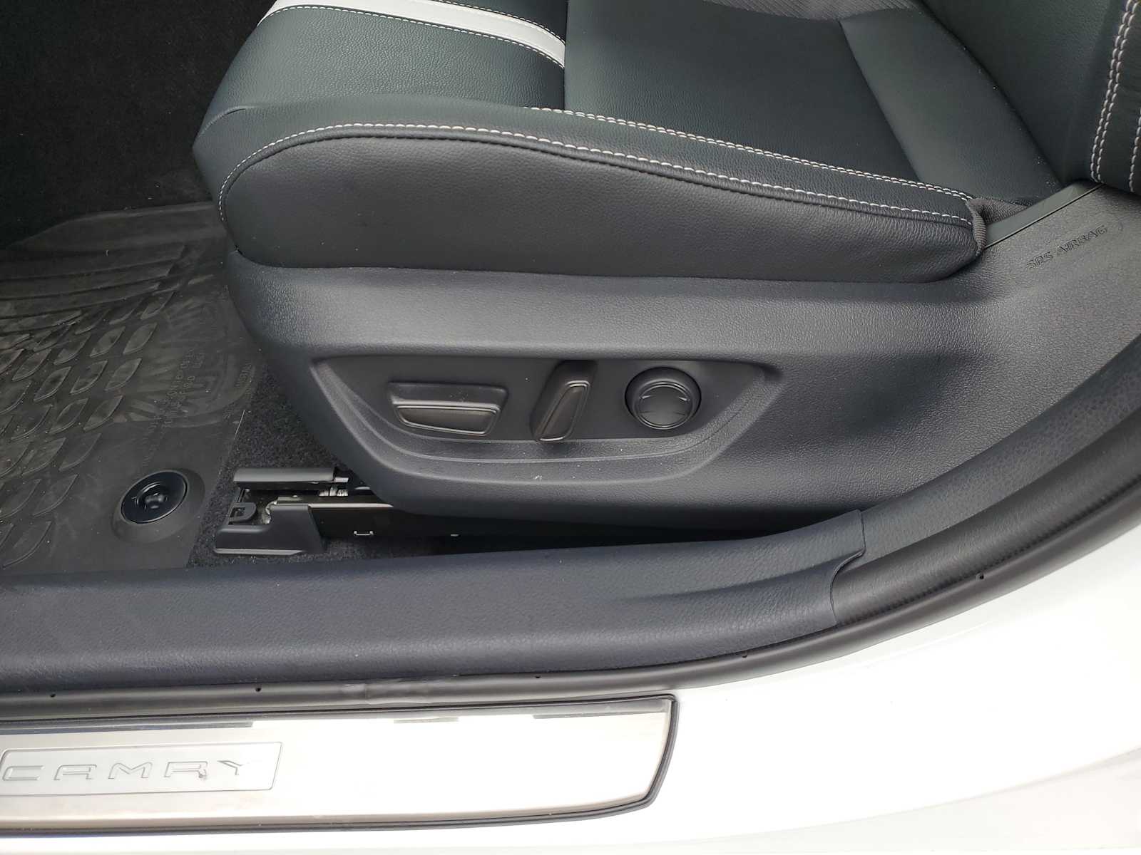 Thumbnail: 2025 Toyota Camry - 19