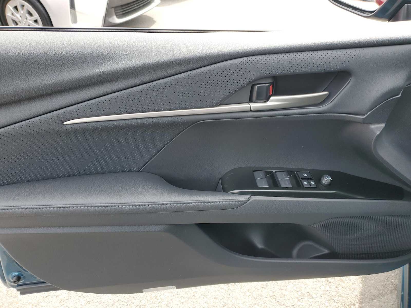 Thumbnail: 2026 Toyota Camry - 15