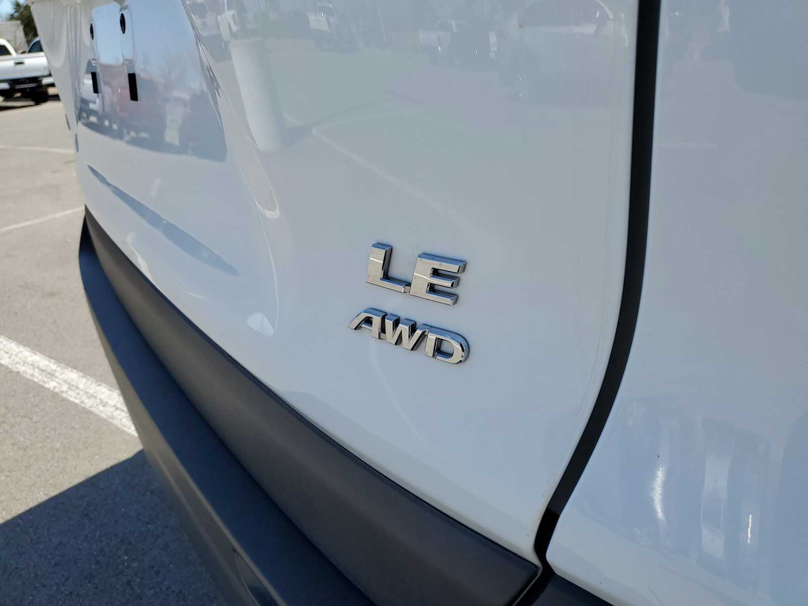 Thumbnail: 2024 Toyota RAV4 - 7