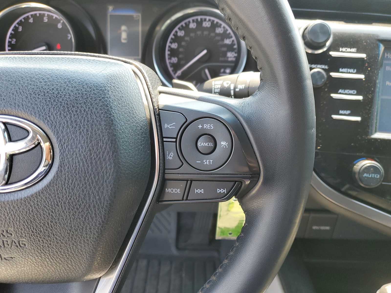 Thumbnail: 2019 Toyota Camry - 23