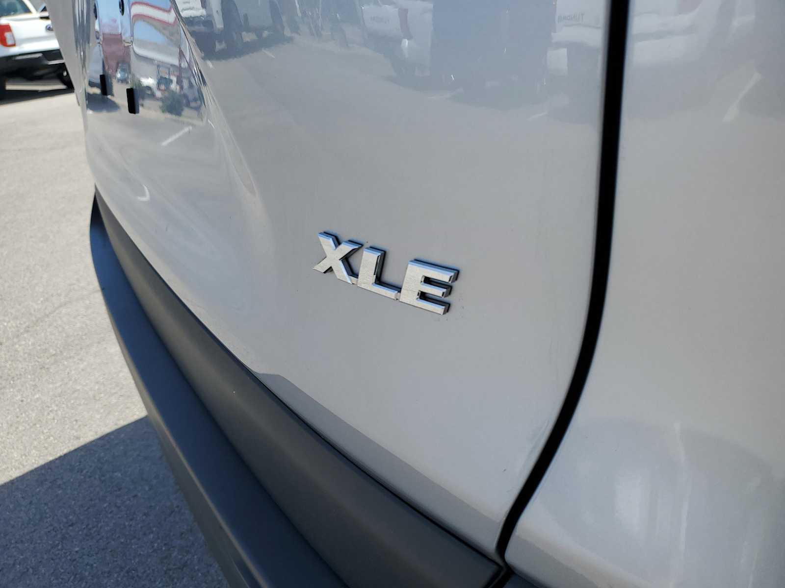 Thumbnail: 2024 Toyota RAV4 - 7