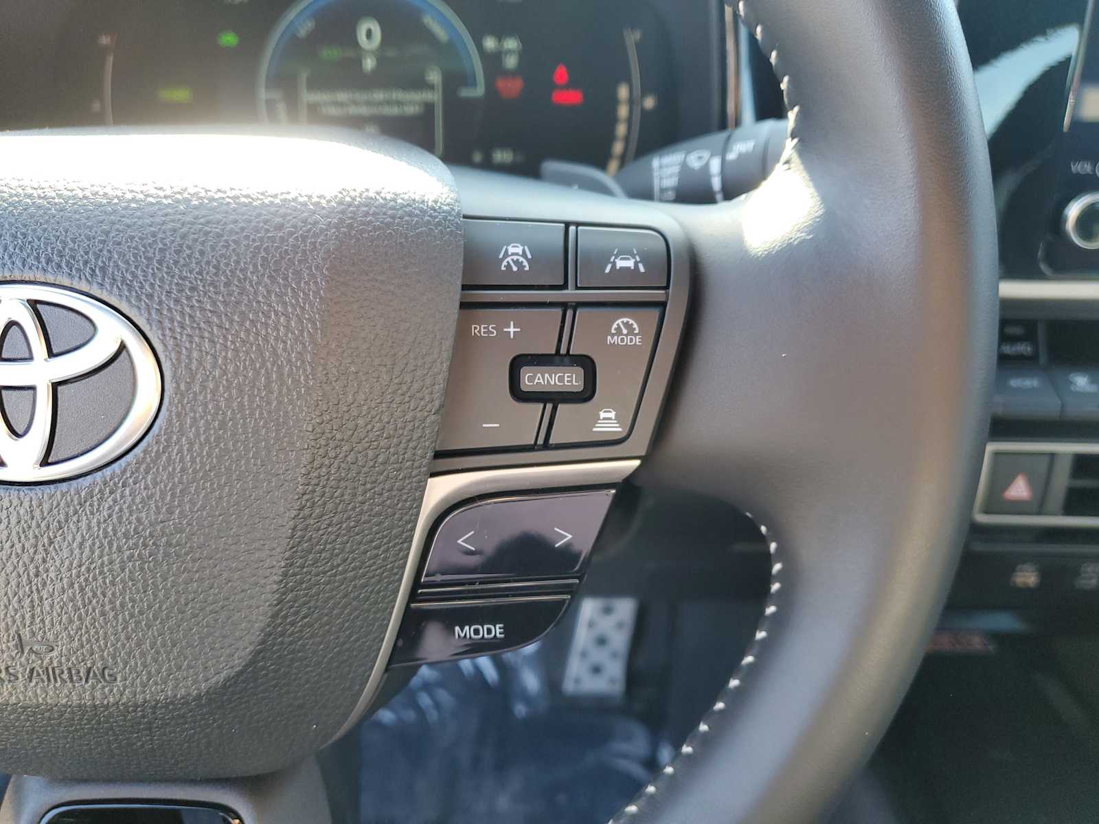 Thumbnail: 2025 Toyota Camry - 24