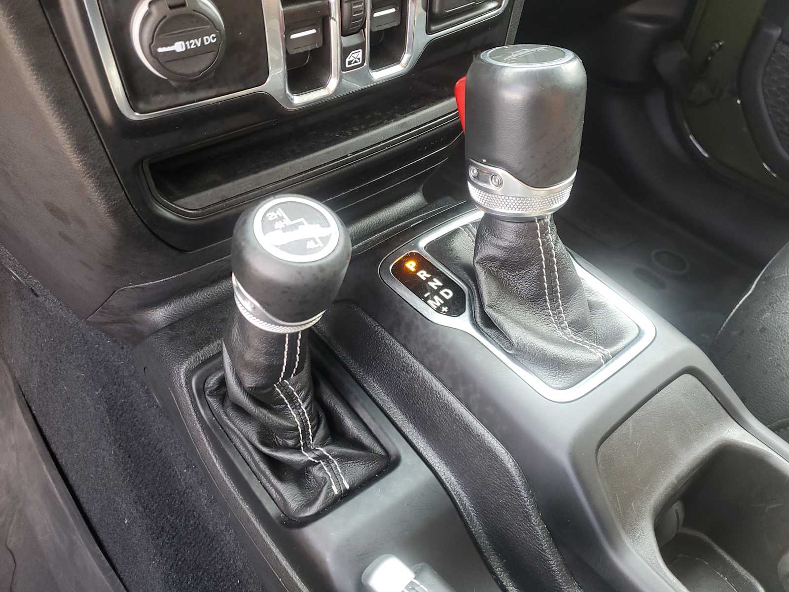 Thumbnail: 2022 Jeep Gladiator - 30