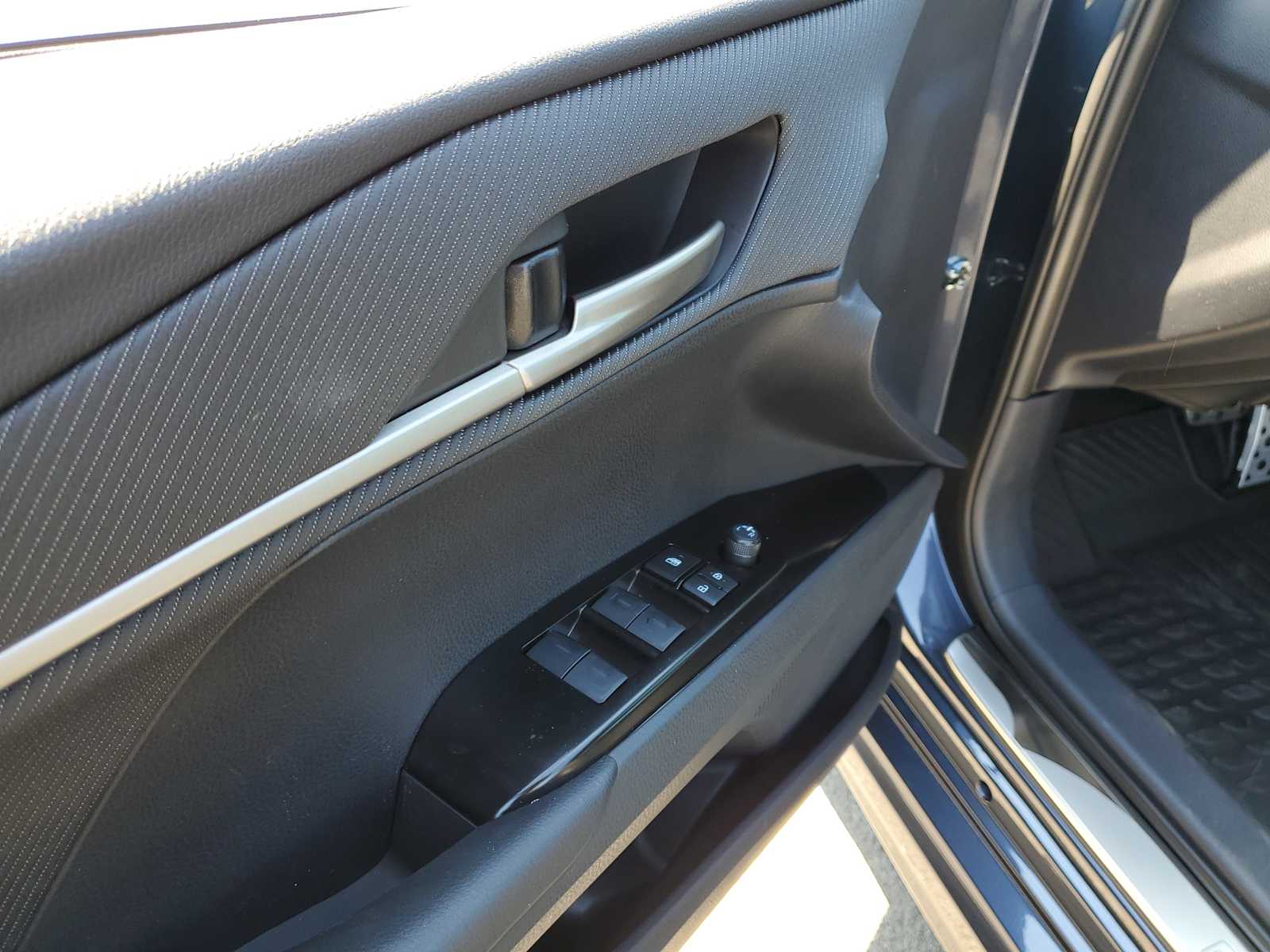 Thumbnail: 2026 Toyota Camry - 16