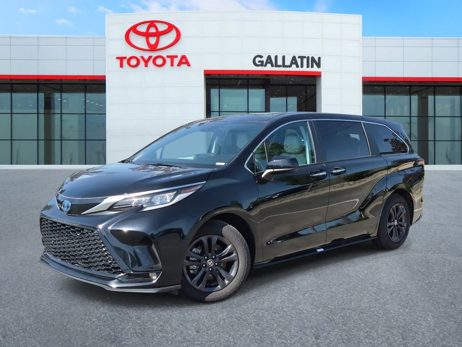 Thumbnail: 2024 Toyota Sienna - 1