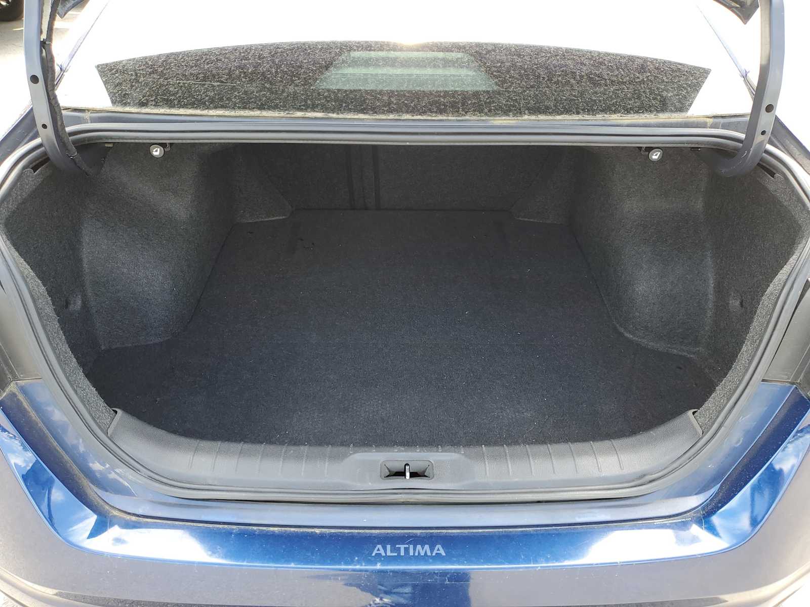 Thumbnail: 2020 Nissan Altima - 8