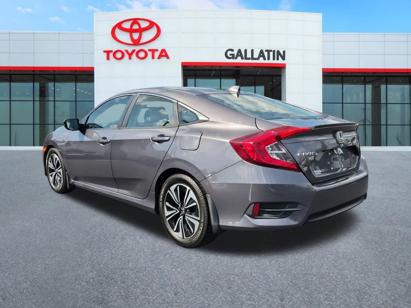 Thumbnail: 2016 Honda Civic - 6