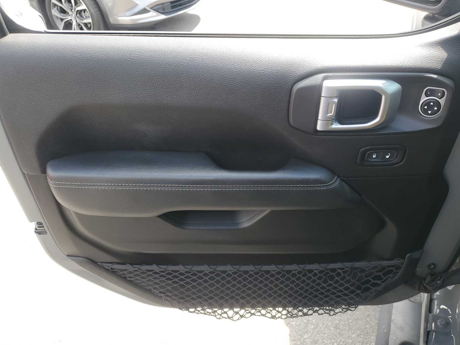 Thumbnail: 2020 Jeep Gladiator - 14