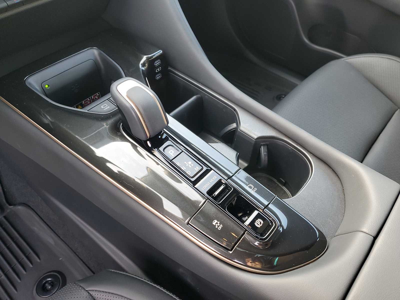 Thumbnail: 2025 Toyota Crown - 32