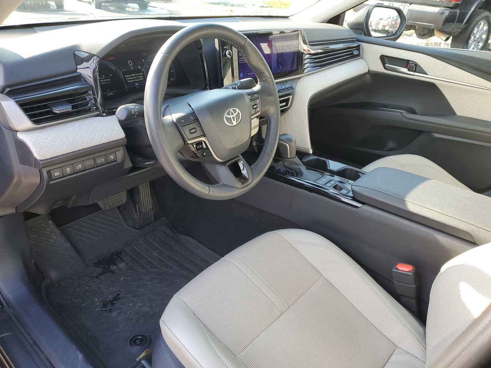 Thumbnail: 2025 Toyota Camry - 19