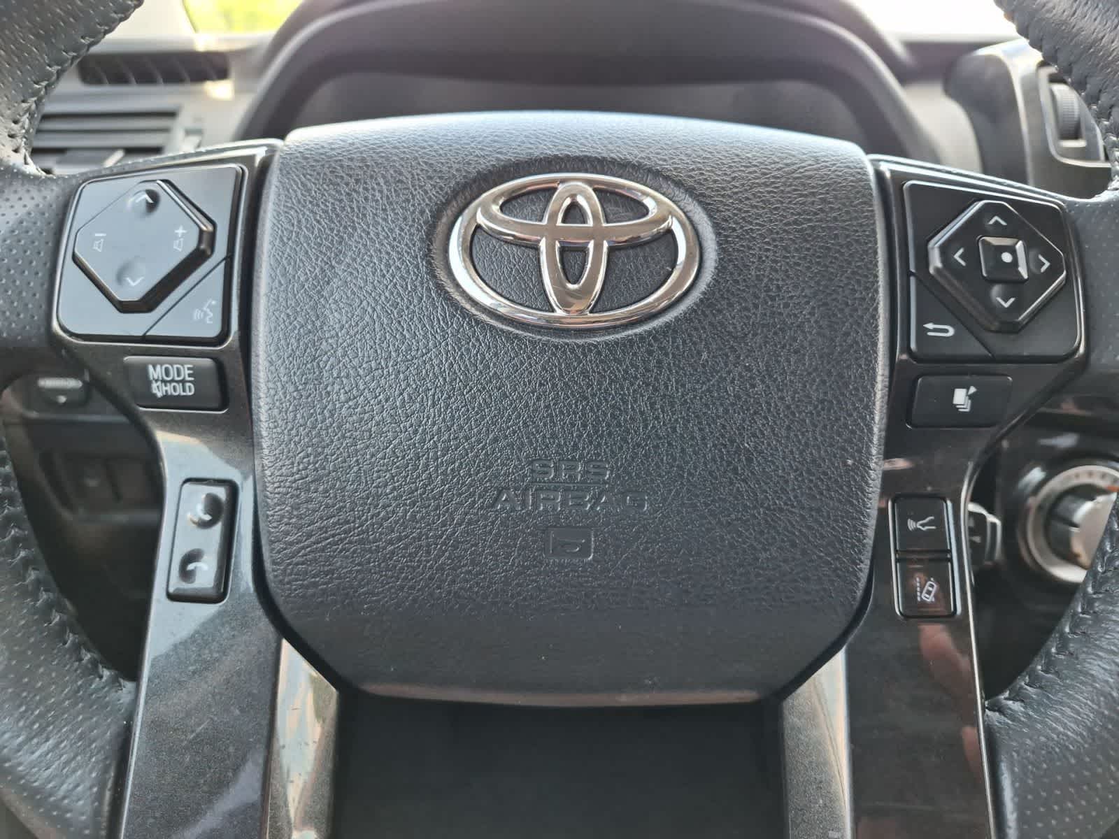 Thumbnail: 2021 Toyota 4Runner - 24
