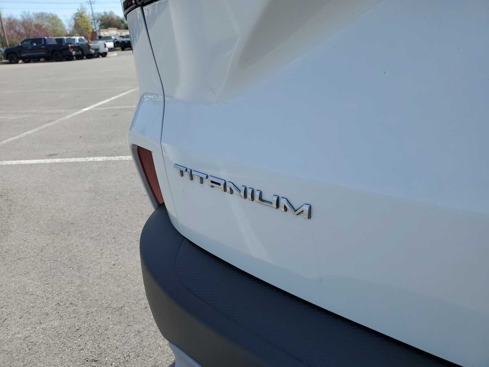 Thumbnail: 2022 Ford Escape - 8