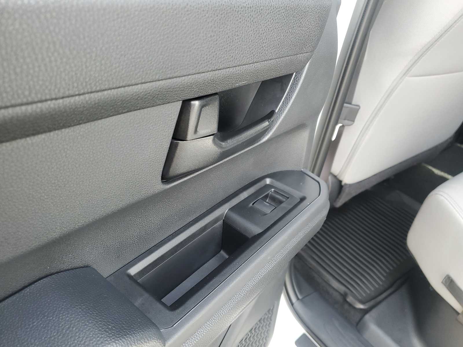 Thumbnail: 2024 Toyota Tacoma - 11