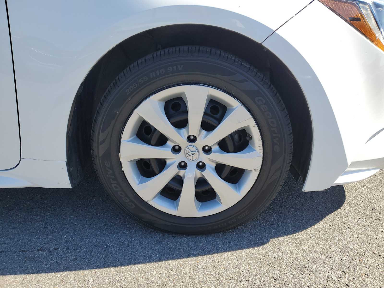 Thumbnail: 2023 Toyota Corolla - 5