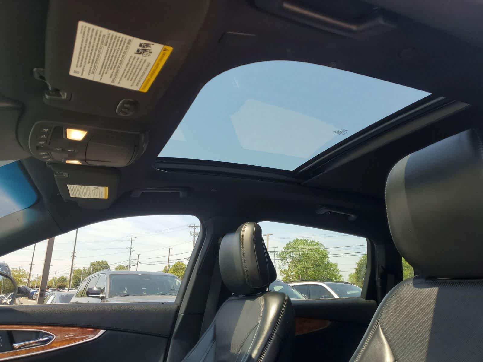 Thumbnail: 2020 Lincoln Nautilus - 17