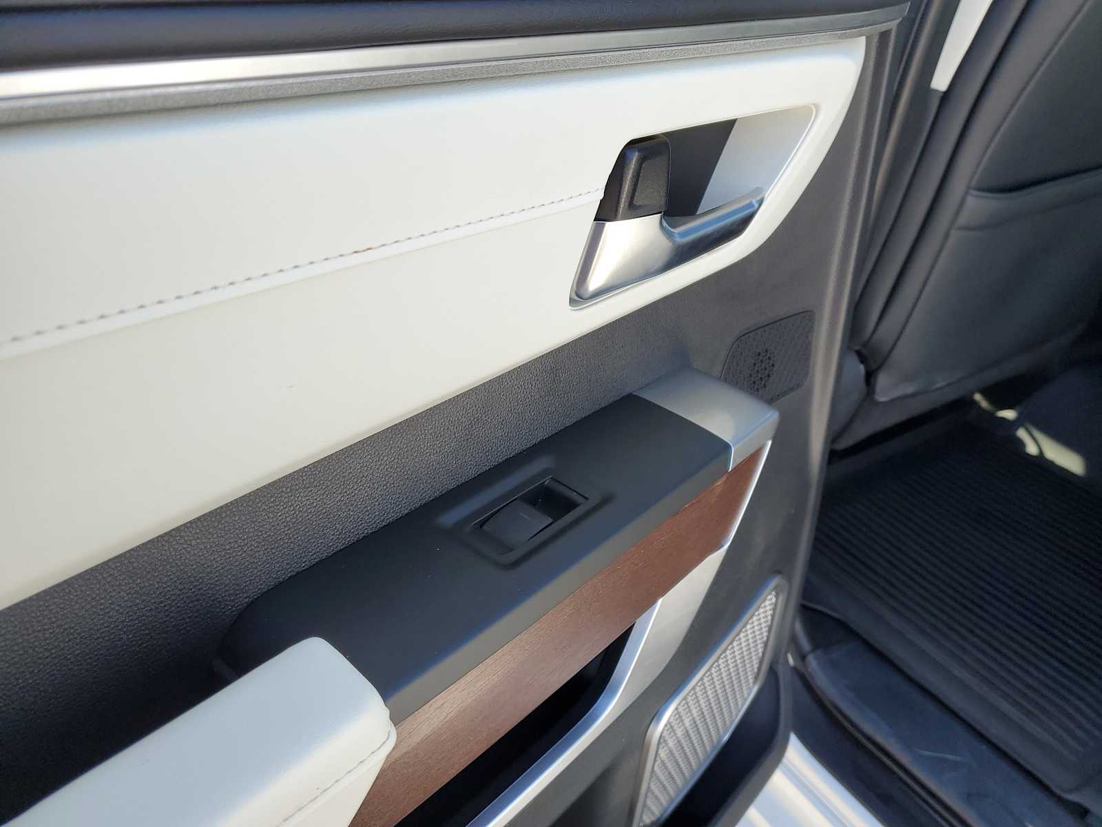 Thumbnail: 2023 Toyota Tundra - 10