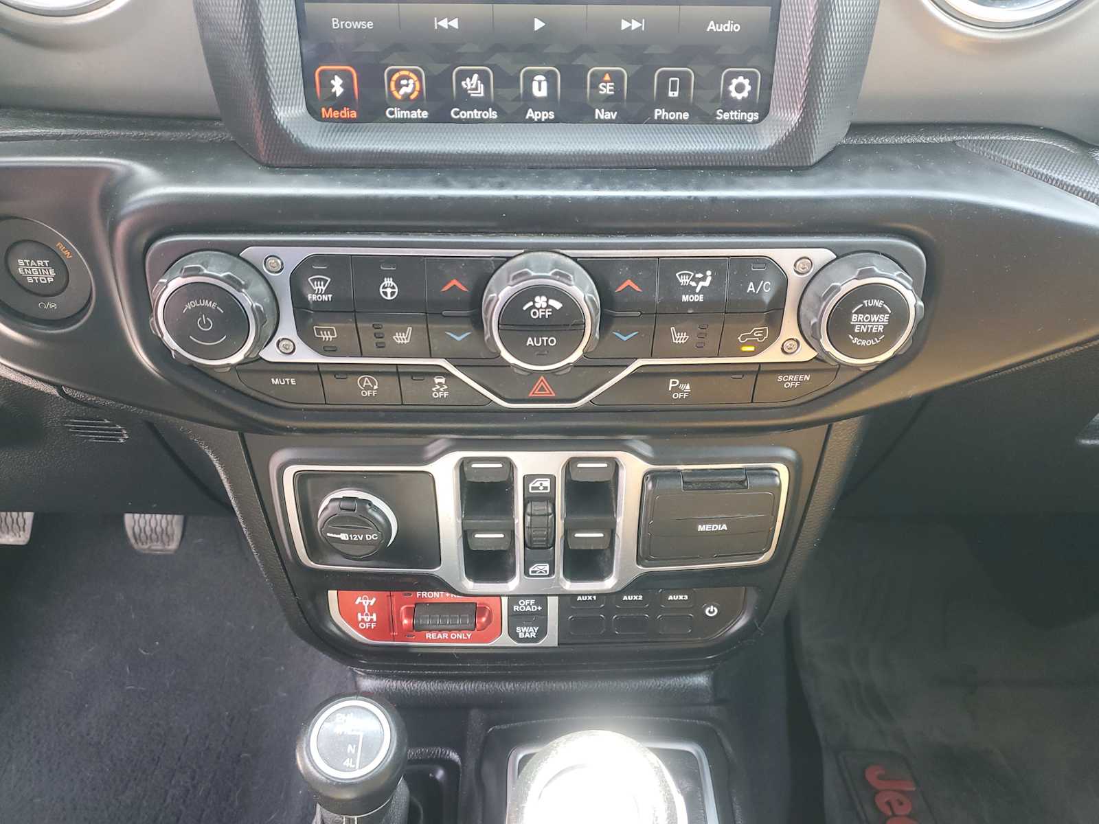 Thumbnail: 2020 Jeep Gladiator - 28