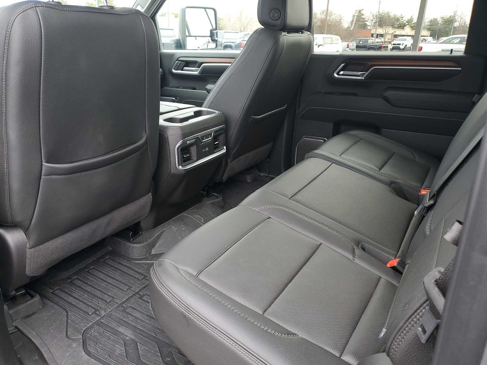 Thumbnail: 2024 GMC Sierra 2500 - 13