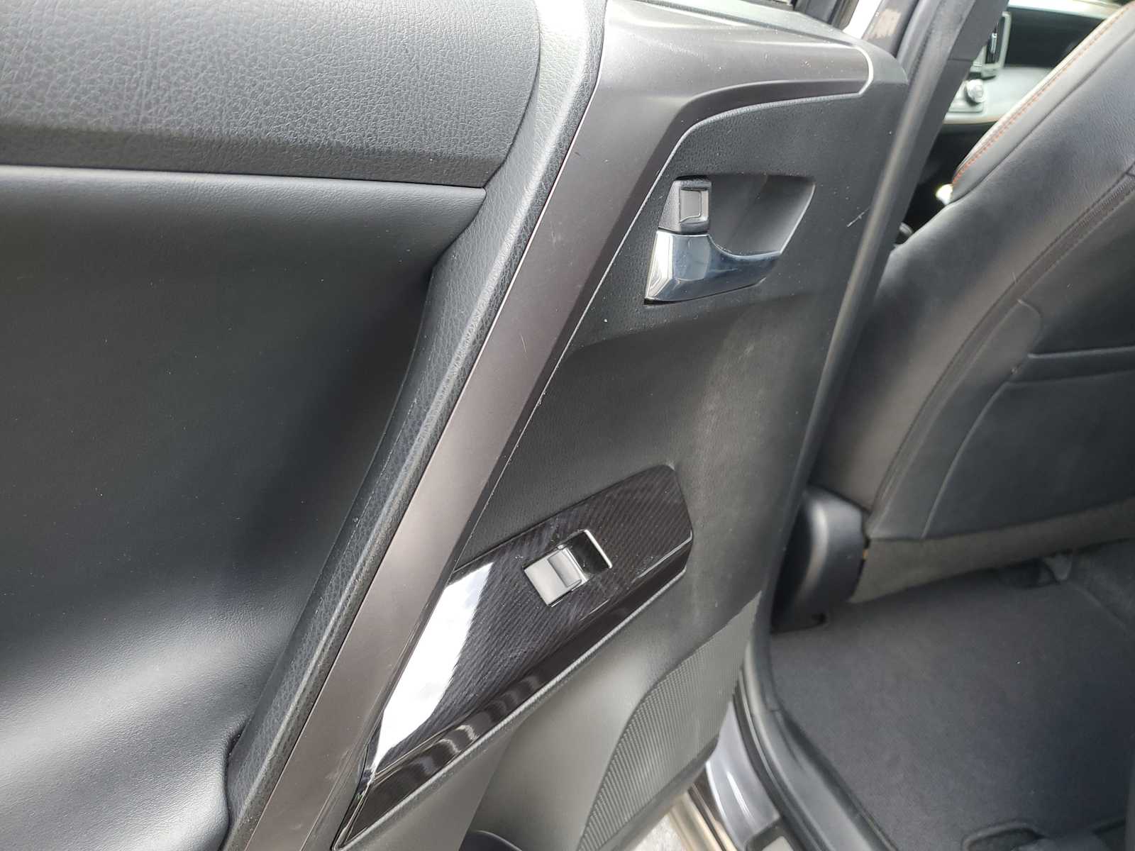 Thumbnail: 2017 Toyota RAV4 - 12