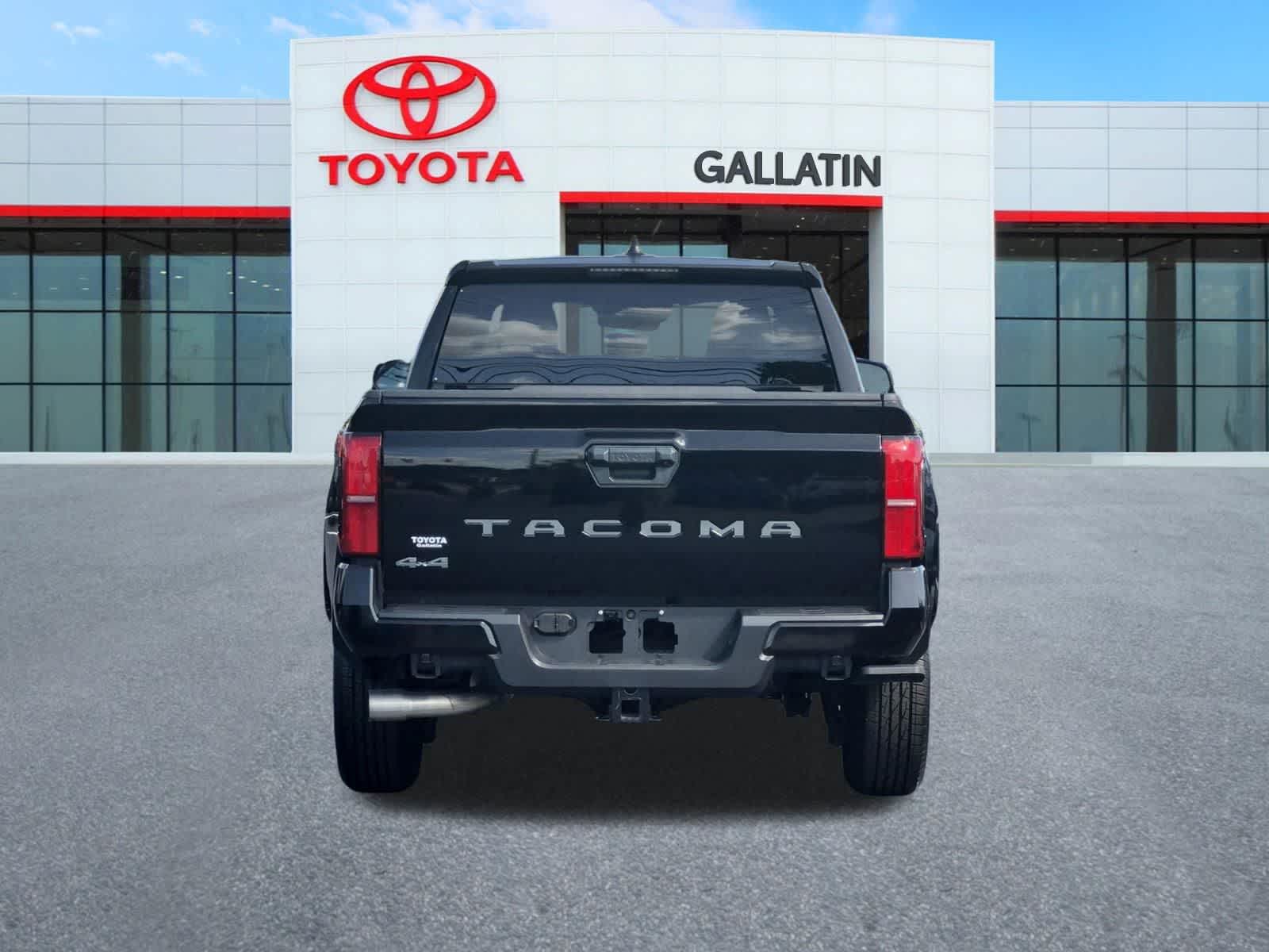 Thumbnail: 2024 Toyota Tacoma - 7