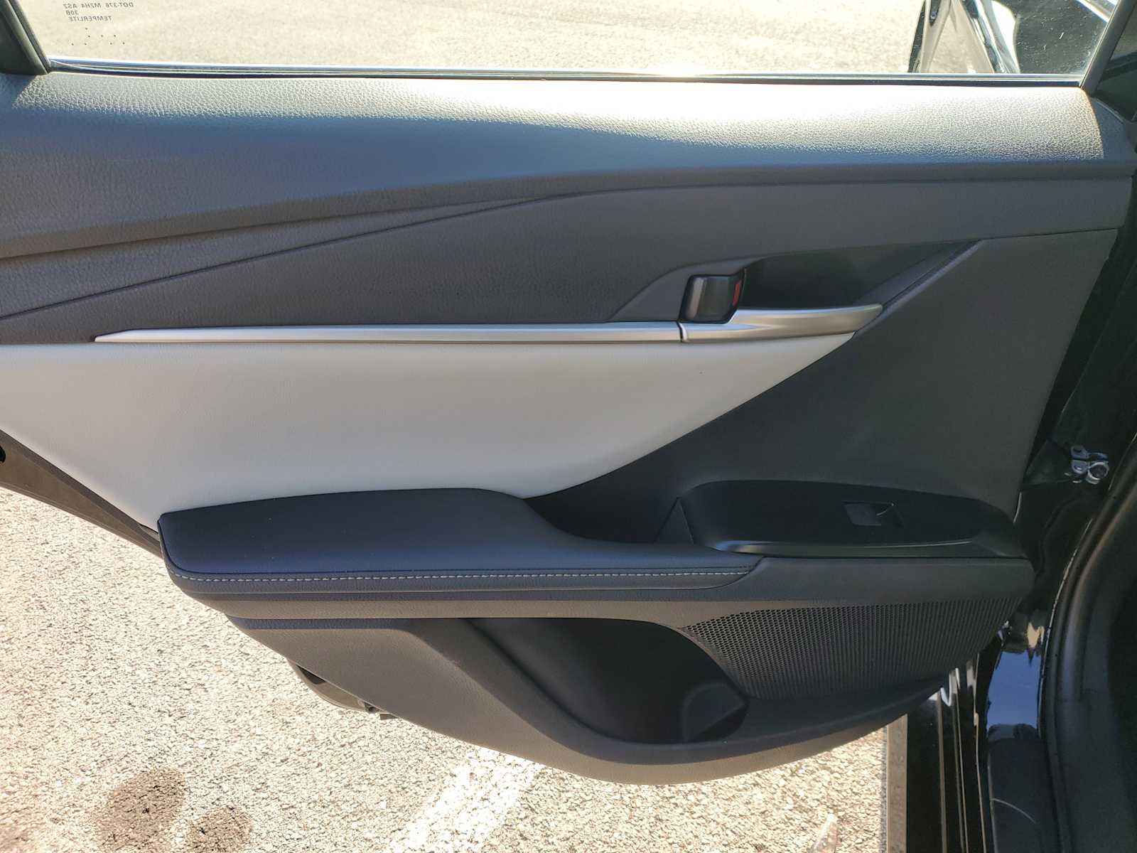 Thumbnail: 2025 Toyota Camry - 10