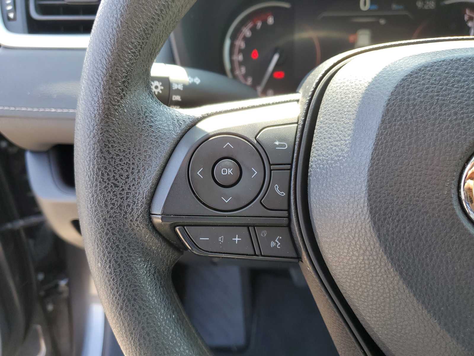 Thumbnail: 2024 Toyota RAV4 - 23