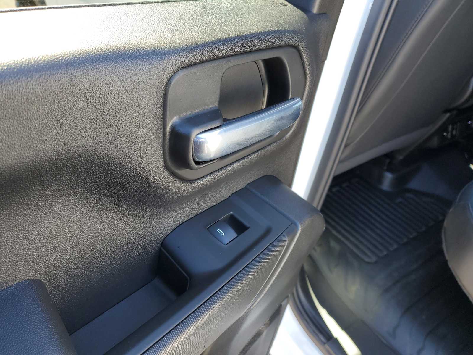 Thumbnail: 2025 GMC Sierra 3500 - 11