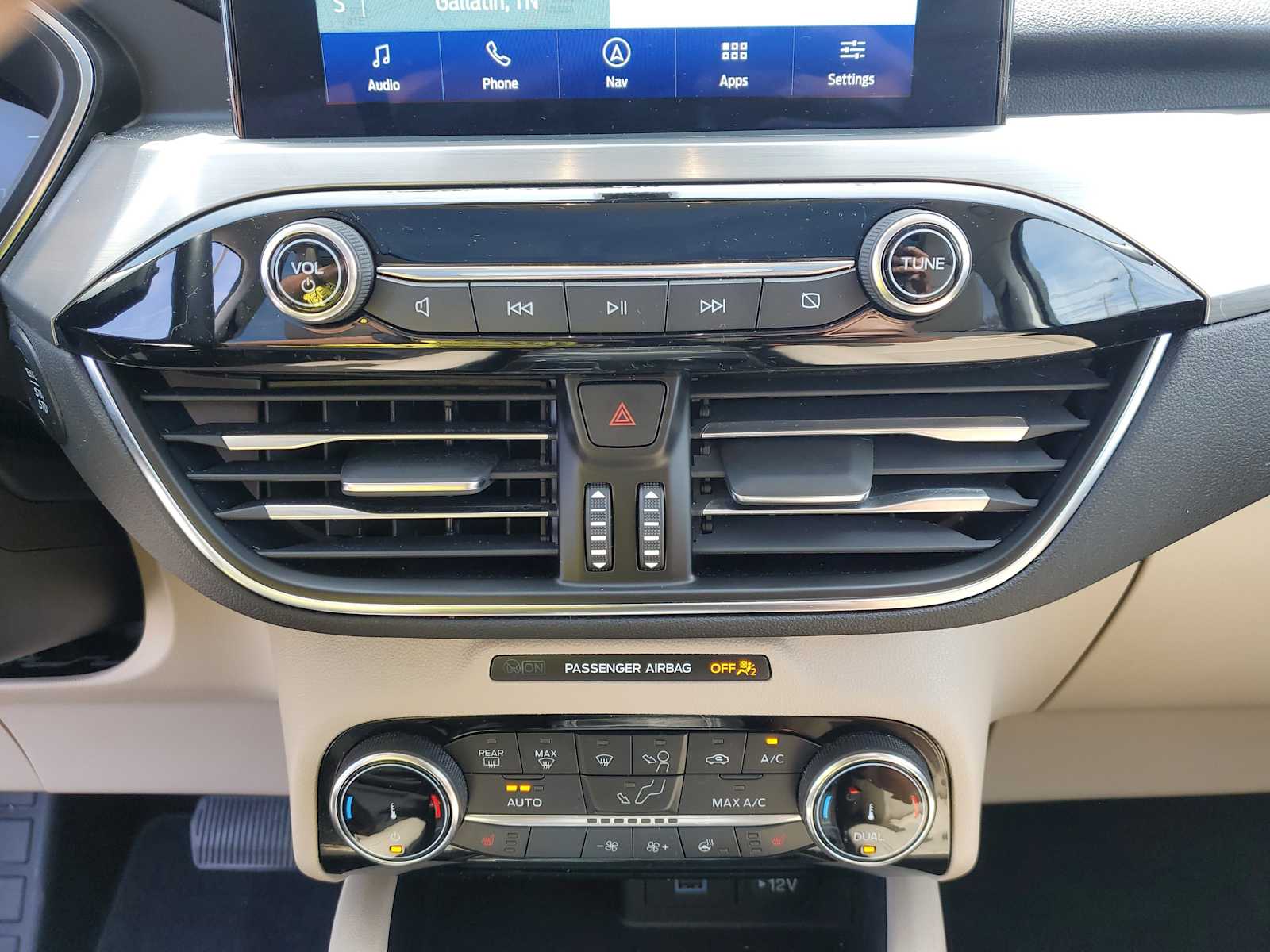 Thumbnail: 2022 Ford Escape - 30