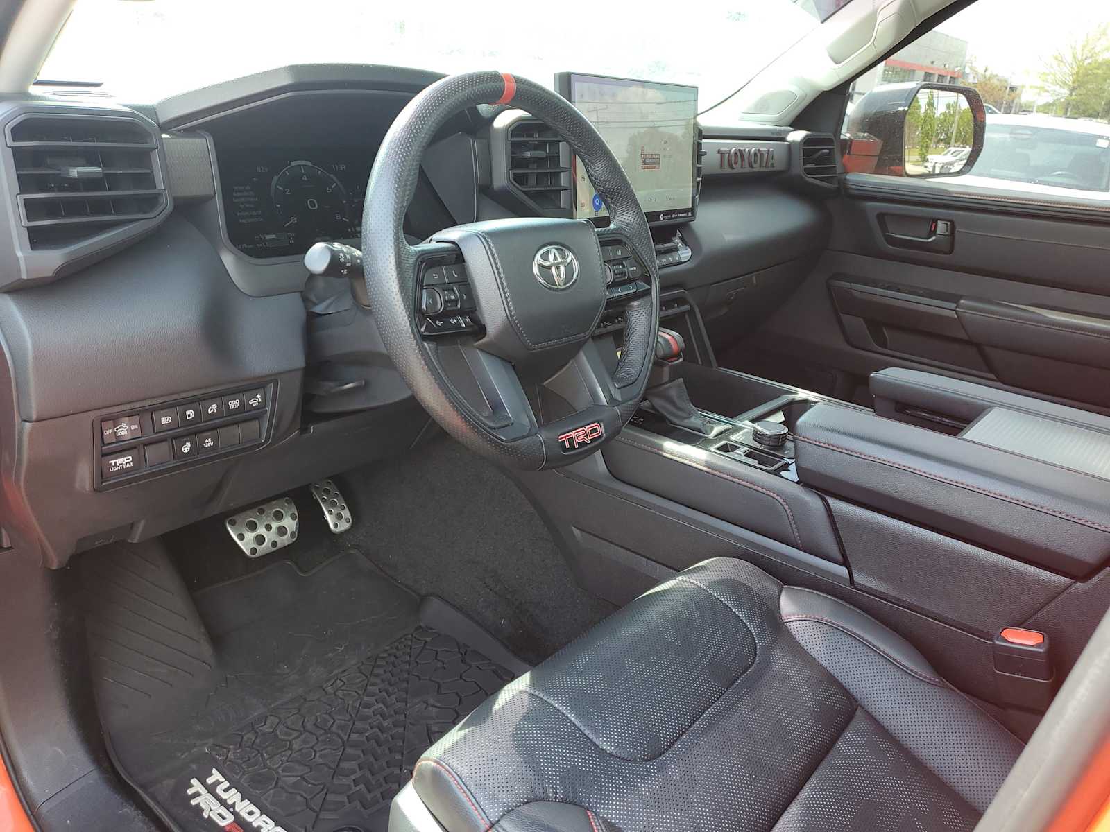 Thumbnail: 2022 Toyota Tundra - 18