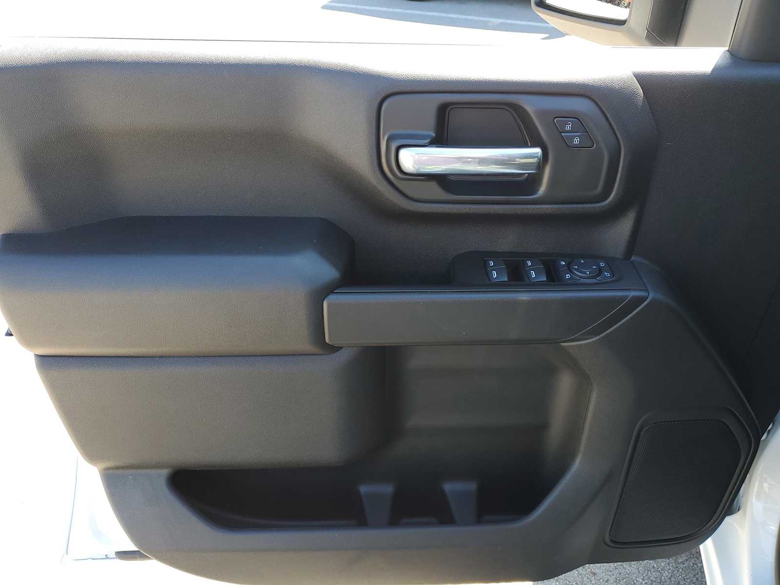 Thumbnail: 2025 GMC Sierra 3500 - 15