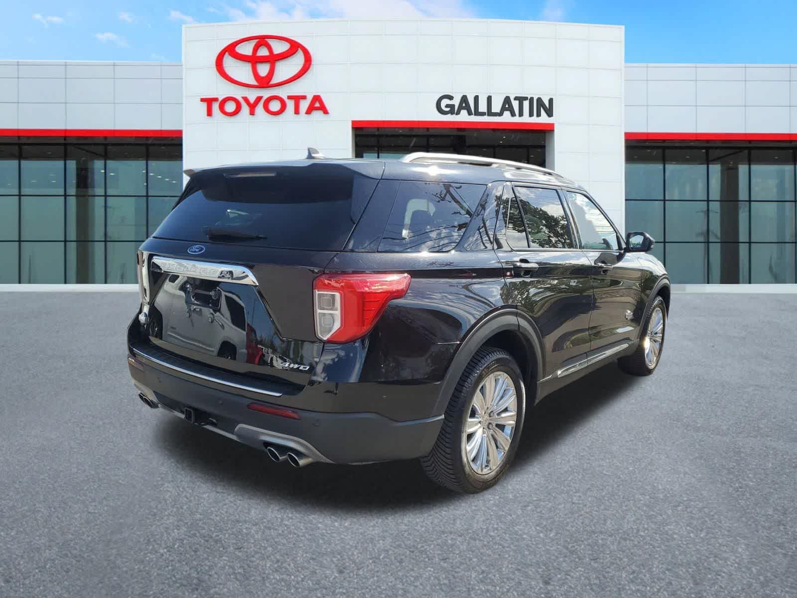 Thumbnail: 2022 Ford Explorer - 3