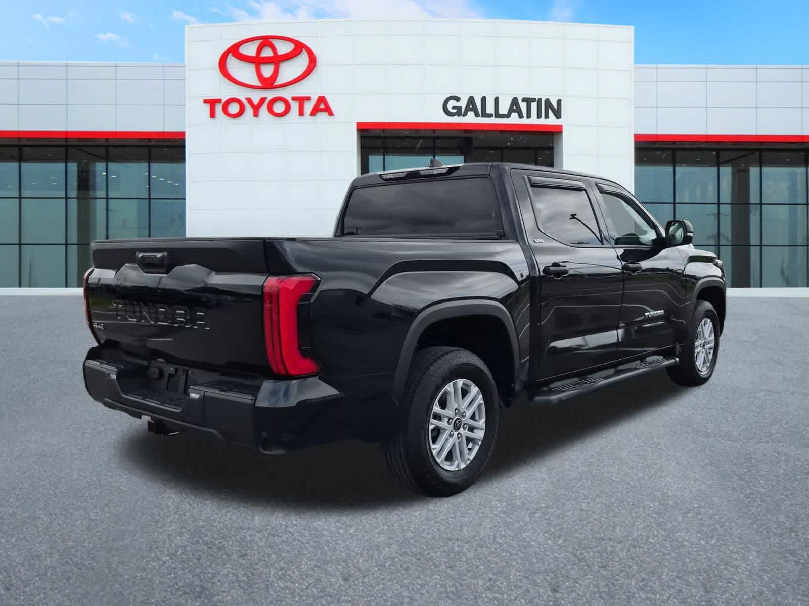 Thumbnail: 2024 Toyota Tundra - 7