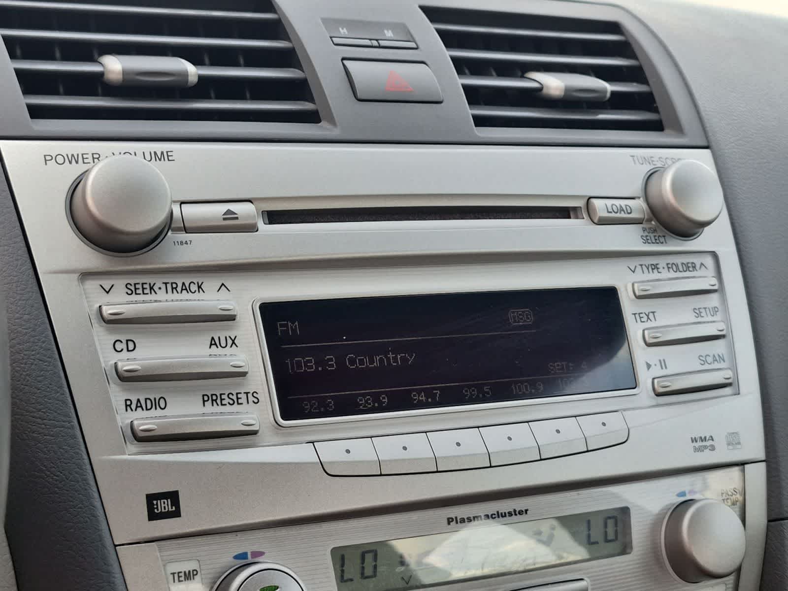 Thumbnail: 2011 Toyota Camry - 30