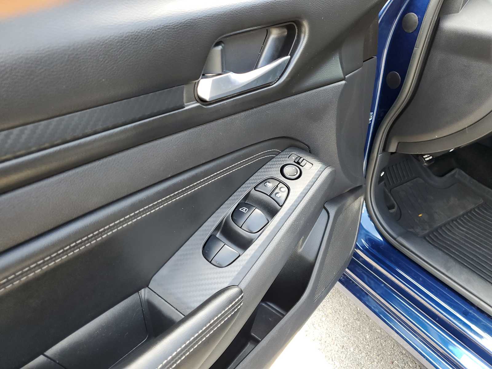 Thumbnail: 2020 Nissan Altima - 15