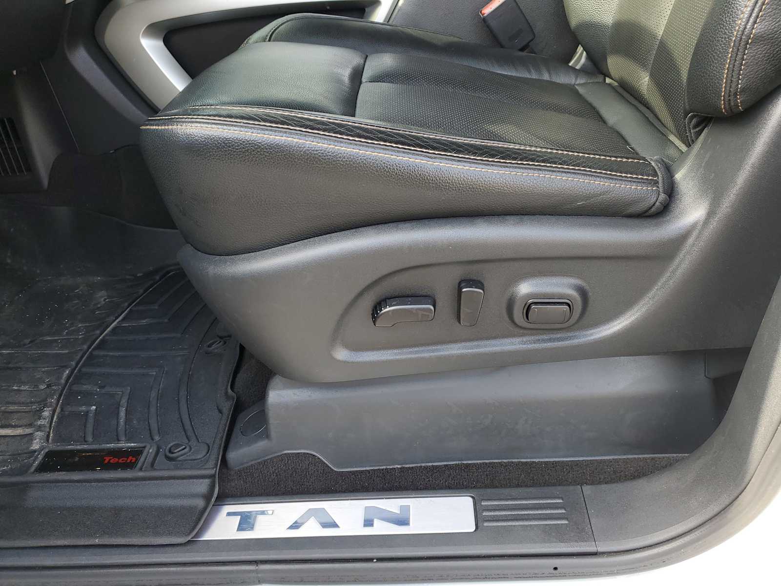 Thumbnail: 2019 Nissan Titan - 19