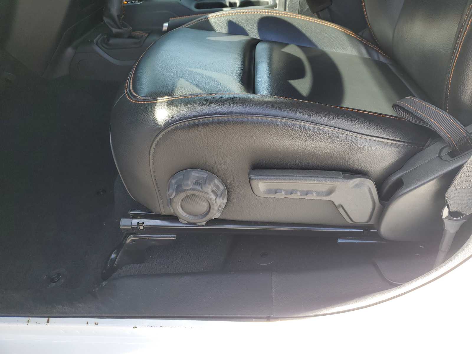 Thumbnail: 2021 Jeep Gladiator - 17