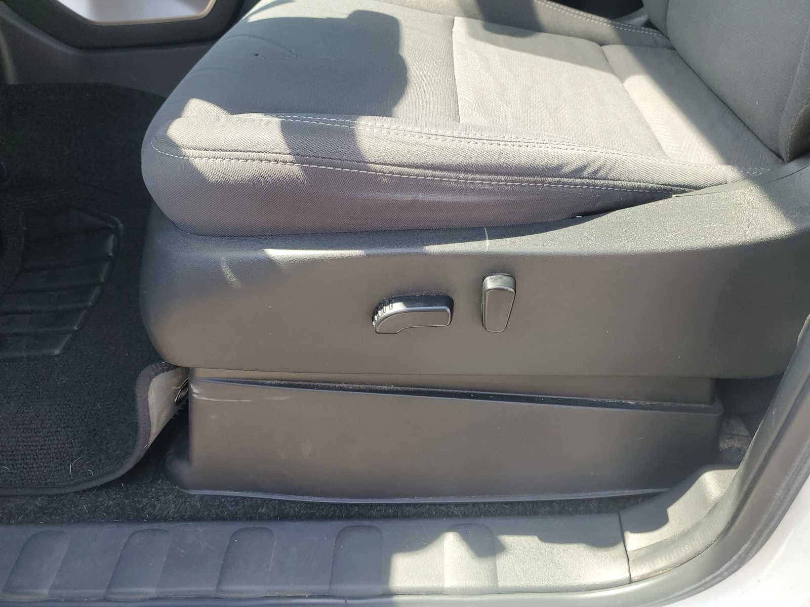 Thumbnail: 2022 Nissan Frontier - 18