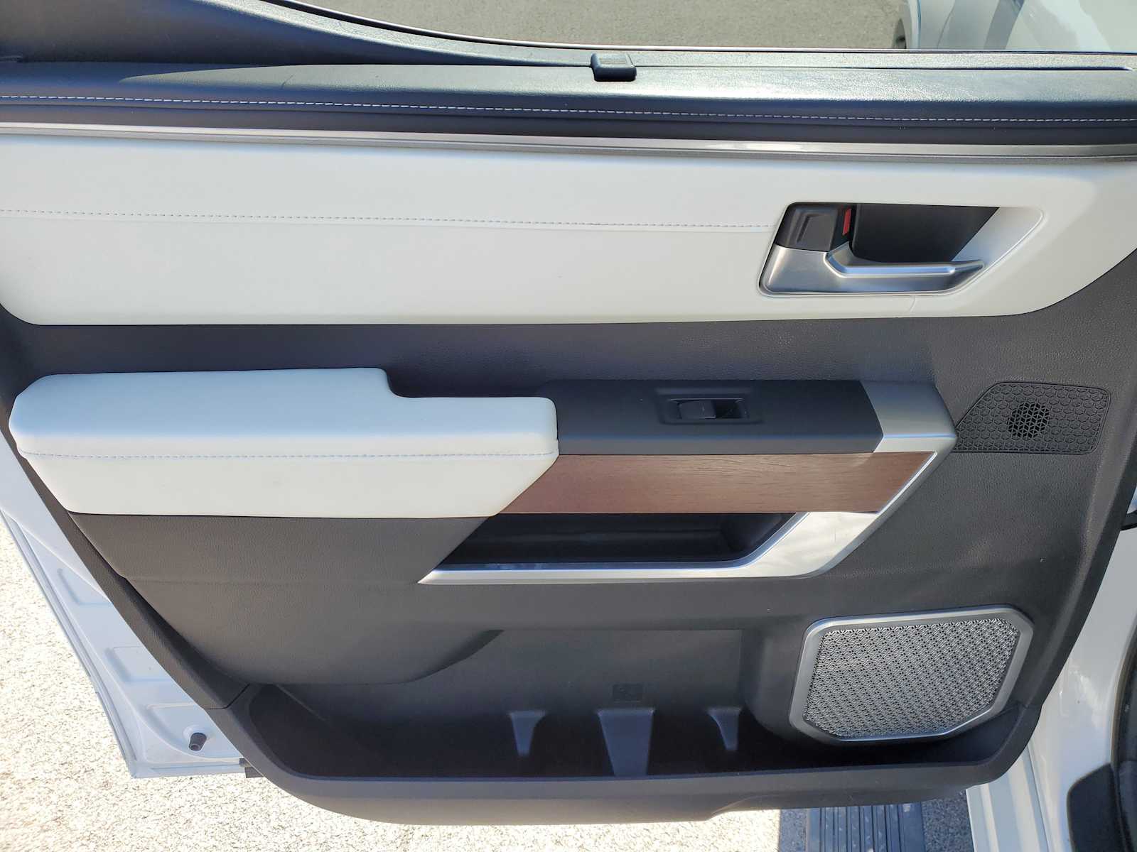 Thumbnail: 2023 Toyota Tundra - 9