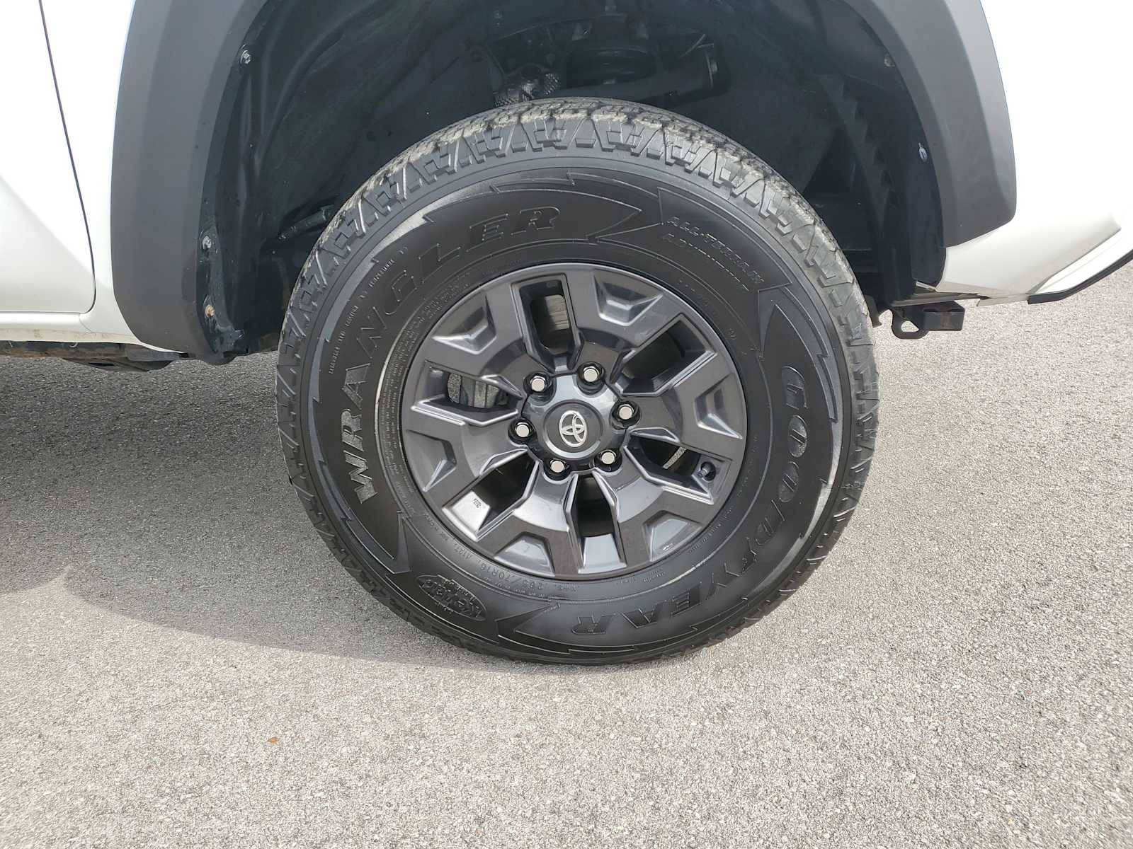 Thumbnail: 2021 Toyota Tacoma - 5