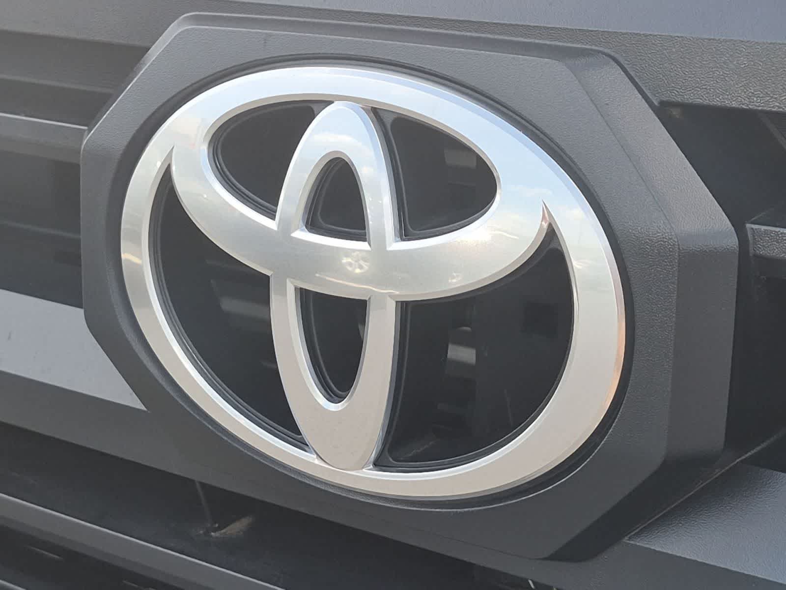 Thumbnail: 2024 Toyota Tacoma - 12